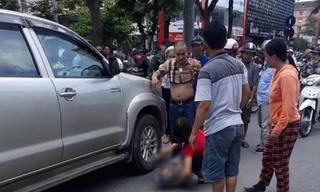 Khởi tố tài xế lùi xe gây chết người sau khi cãi nhau với vợ