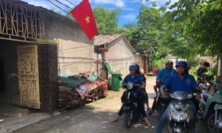 Tình nguyện mùa thi nơi 'chảo lửa Đông Dương'