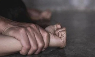 Bé gái đi đám cưới bị cưỡng hiếp trong đêm