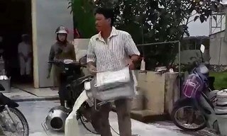 Nhà máy sữa Nghệ An nói gì vụ một hộ nông dân đổ sữa tươi?