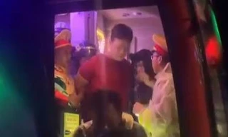 [CLIP] Cảnh sát xuyên đêm truy lùng kẻ bắt cóc bé gái 3 tuổi 