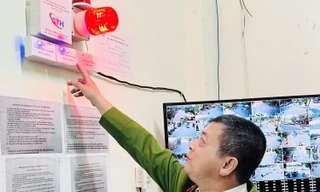 Công an Hà Nội triển khai lắp ‘chuông báo tội phạm’ tại các ngân hàng, cửa hàng vàng bạc 