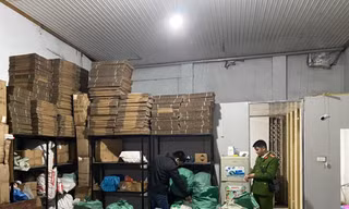 Một giám đốc công ty xây dựng bị bắt vì sản xuất hàng giả