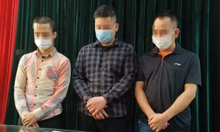 Thủ đoạn gây sức ép với chủ tịch phường, đội trưởng trật tự xây dựng của nhóm 'đếm tầng'