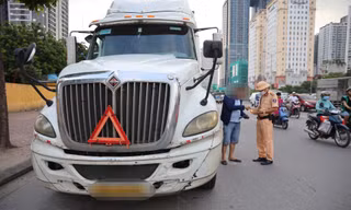 Hà Nội ra quân kiểm soát xe khách, container: Nghiêm cấm bỏ qua vi phạm, chuyển lỗi nặng thành nhẹ