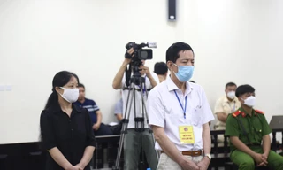 Tuyên án hai cựu giảng viên làm lộ đề thi môn Sinh học kỳ thi THPT năm 2021