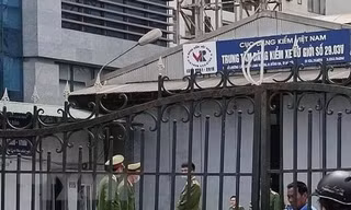 Trung tâm đăng kiểm ở Hà Nội tạo điều kiện vì ‘xe tải là nguồn nuôi gia đình’ 