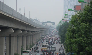 Đường sắt 20.000 tỷ đồng sắp hoạt động vẫn nhếch nhác giữa Thủ đô