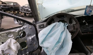 Honda triệu hồi 1,2 triệu xe do lỗi túi khí Takata. Ảnh: The Globe and Mail