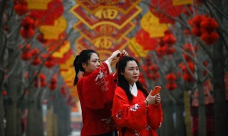 Không khí chào đón Tết Kỷ Hợi trên thế giới