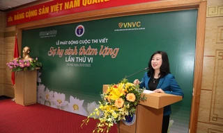 Tôn vinh những chiến sĩ áo trắng
