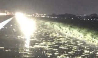 Nghi máy bay trượt khỏi đường băng Tân Sơn Nhất khi hạ cánh