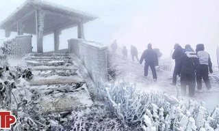 Nhiệt độ đỉnh Mẫu Sơn ngày càng xuống thấp, các tỉnh thành chống chọi với rét hại