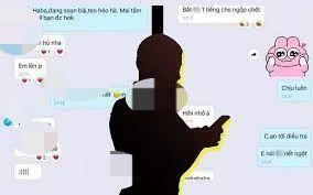 Kỷ luật, chuyển khỏi trường chuyên giáo viên nhắn tin 'dung tục' với nữ sinh 