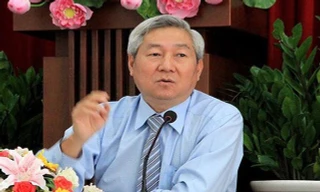 TPHCM yêu cầu lãnh đạo không đi nước ngoài như... đi chợ