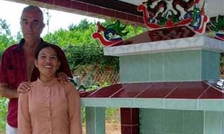 Cuộc tình kỳ lạ của triệu phú Mỹ và cô gái Việt