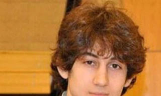 Tên khủng bố được hàng nghìn cô gái si mê