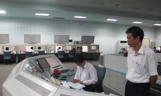 Khu vực điều hành của Trung tâm Kiểm soát bay đường dài Hồ Chí Minh. Ảnh: Sỹ Lực.