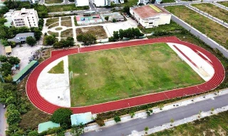 Sau vụ HLV ăn chặn tiền cầu thủ trẻ, Giám đốc Trung tâm thể thao ở Khánh Hòa xin từ chức 