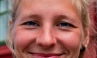 Sinh viên nuôi bọ chét trong chân... để nghiên cứu