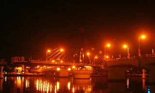 Trắng đêm quay cầu sông Hàn