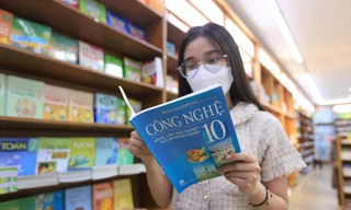 Giá bán sách giáo khoa sẽ giảm khi nhà nước định giá? Ảnh minh hoạ 