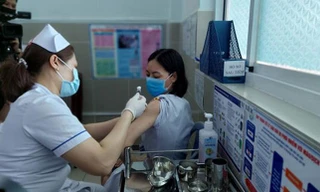 Quỹ Vắc xin COVID-19 đã thực hiện xuất mua và sử dụng vắc-xin 7.667,6 tỷ đồng. ảnh minh hoạ 