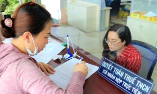 Sắp xếp lại cơ quan thuế: 'Người theo việc' 