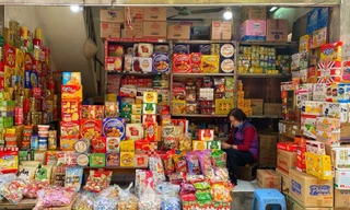 Bộ Tài chính đề xuất nâng doanh thu bán hàng 150 triệu đồng/năm mới đóng thuế VAT. (Ảnh minh họa, ST). 