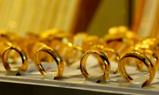 Tại thị trường Hà Nội, sản phẩm nhẫn tròn trơn dồi dào, không xảy ra tình trạng khan hàng. 