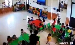  Xác minh vụ bé gái 3 tuổi bị cô giáo tát, kéo lê ra khỏi lớp rồi đánh tiếp