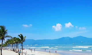 Mỹ Khê lọt Top 10 bãi biển đẹp nhất châu Á