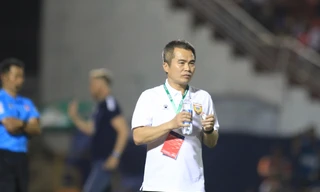 HLV Phạm Minh Đức cho rằng trọng tài bắt không bình thường ở trận thua 0-2 của Hà Tĩnh trước Tp Hồ Chí Minh (ảnh Viên Viên)