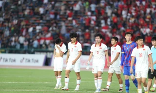 U22 Việt Nam không bảo vệ thành công tấm HCV SEA Games 32 khi thất bại trước U22 Indonesia (ảnh Hữu Phạm)