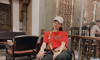 Thu Hoài được ví như hoa khôi của bóng chuyền Việt Nam với nét đẹp ngẩn ngơ người hâm mộ. (ảnh FBNV)