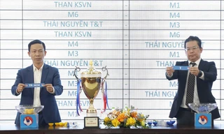 Bốc thăm chia lịch thi đấu giải U19 nữ quốc gia chiều 9/1 tại VFF (ảnh Xuân Hà)