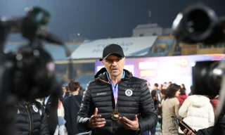 HLV Bandovic tự tin CLB Hà Nội có thể chơi tốt hơn ở mùa giải 2023 sau khi đoạt Siêu cúp quốc gia-cúp THACO 2022. (ảnh Như Ý)