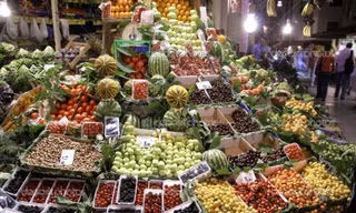 Chợ trái cây về đêm tại Istanbul, Thổ Nhĩ Kỳ. Ảnh: depositphoto.com