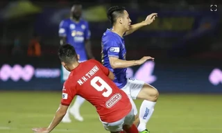 Ngô Hoàng Thịnh bị cấm thi đấu hết năm vì pha phạm lỗi với Đỗ Hùng Dũng.