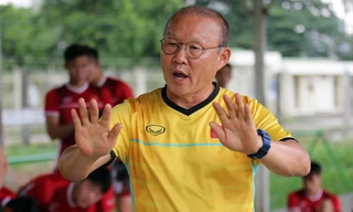 HLV Park Hang Seo trong cuộc họp báo 