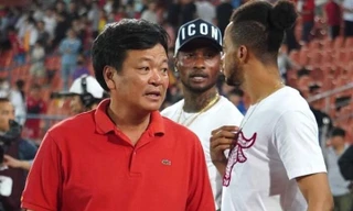 Đội bóng của ông Văn Trần Hoàn hiện nay cho rằng VFF phải chịu trách nhiệm nếu CLB không hoàn thiện tiêu chí cấp phép? 