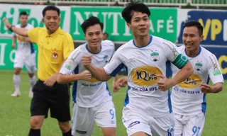 Công Phượng ghi bàn nhưng HAGL vẫn không thắng được Quảng Nam.