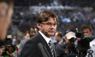 Ông Philippe Troussier sẽ dẫn dắt U18 Việt Nam thay HLV Hoàng Anh Tuấn.