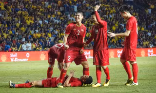 Anh Đức ghi bàn duy nhất giúp đội tuyển Việt Nam đánh bại Thái Lan 1-0 tại King's Cup 2019.