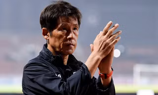HLV Akira Nishino đối diện nhiều áp lực ở đội tuyển Thái Lan.