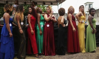 Siêu trộm đăng quang “Hoa khôi tội phạm” trong nhà tù Brazil