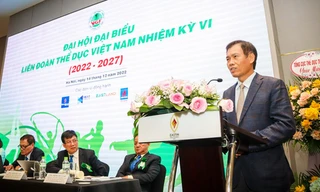 Phó Tổng cục trưởng Tổng cục TDTT Trần Đức Phấn phát biểu tại Đại hội Liên đoàn Thể dục Việt Nam sáng 14/12. (ảnh Quý Lượng)