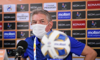 HLV Jurgen Gede không chắc chắn vào khả năng giành chiến thắng của Viettel trước BG Pathum United. (ảnh Hà Phạm)