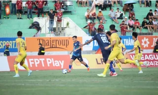 Bình Định rớt hạng V-League khi không thắng trong cuộc đua với Quảng Nam và SHB Đà Nẵng. (ảnh TTO)