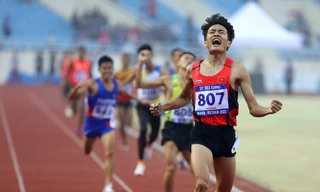 "Về đích" đoạt giải Nhất với phần thưởng 10 triệu đồng. 